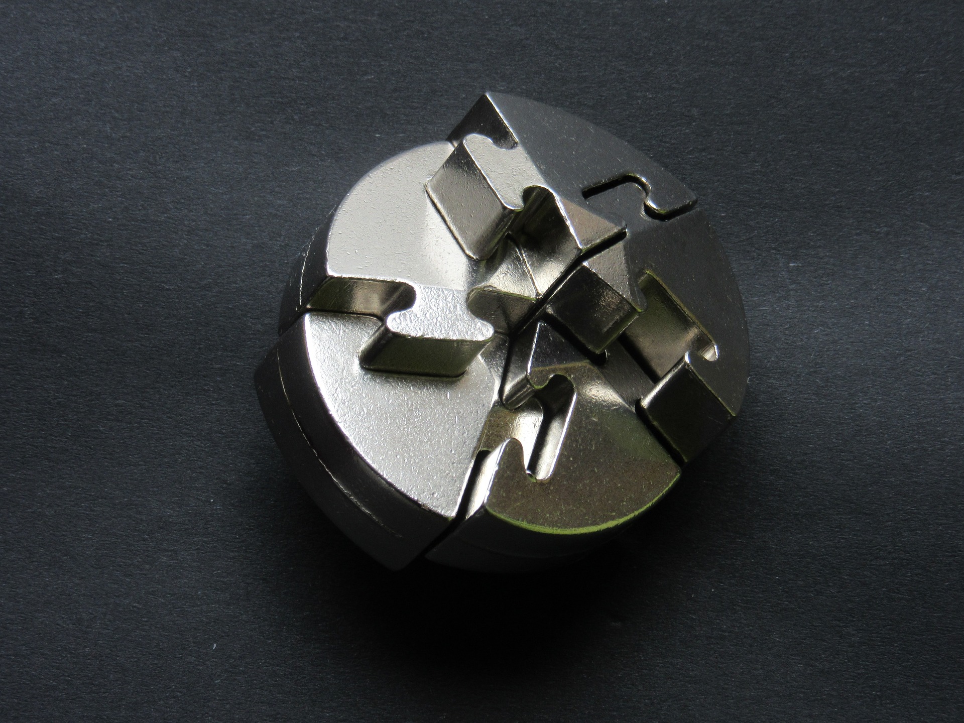 metal-puzzle-639937_1920.jpg